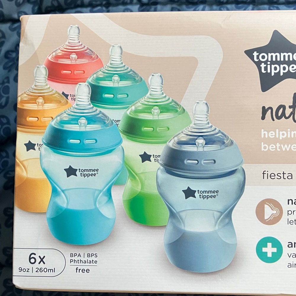 Tommee Tippee Fiesta Colorful Bottles Set - Picture 2 of 7